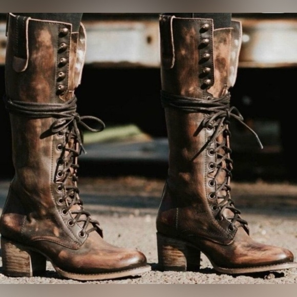 Freebird by Steven Shoes - FREEBIRD BY STEVEN “GRANY” boot in chocolate
NO OFFERS PLEASE, PRICE IS FIRM